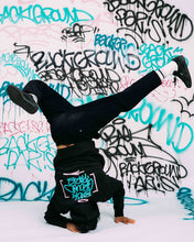 Charger l'image dans la galerie, Hoodie noir bob Background