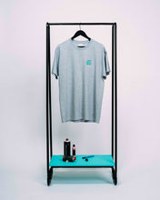 Charger l&#39;image dans la galerie, T-shirt gris tags équipe Background
