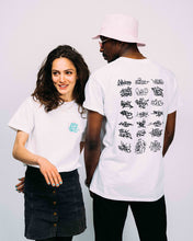 Charger l&#39;image dans la galerie, T-shirt blanc tags équipe Background

